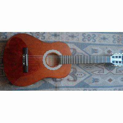 Sonata 4/4 size classic guitar